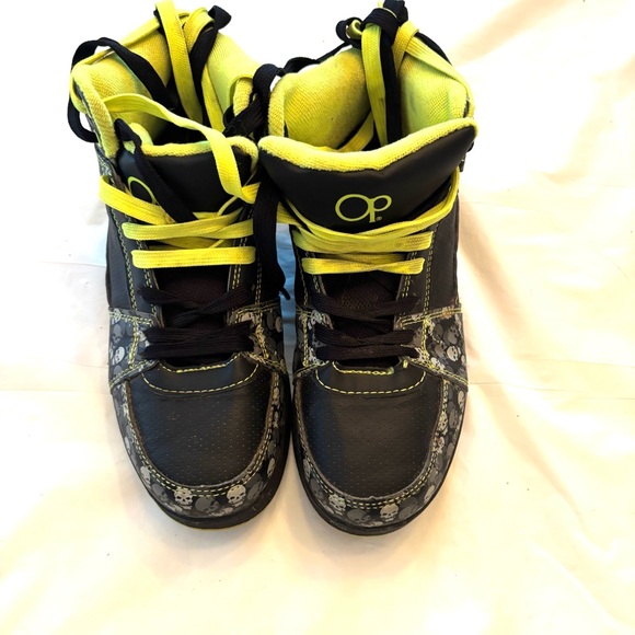 OP Sneakers Black Neon Green with Skulls Youth SZ 5 WORN 1X - Picture 11 of 13